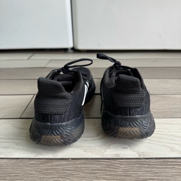 Adidas FitBoost Trainer Shoe - Women's Training | Size: 8 | Fair Condition - Picture 7 of 10